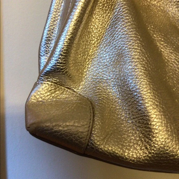 - Anya Hindmarch gold leather handbag with gold accent Sz Extra large rare… - Picture 8 of 12